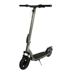 Trittbrett Sultan+ — Frontansicht mit LED-Frontlicht und Blinkern